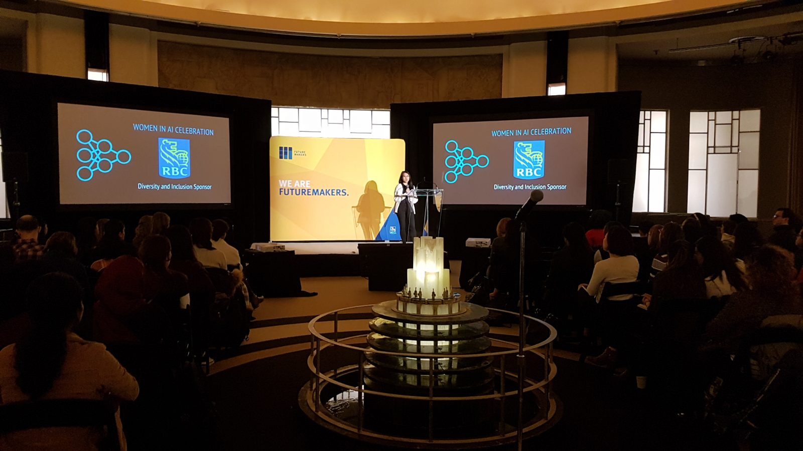Student speaking at Toronto Machine Learning Summit 2018